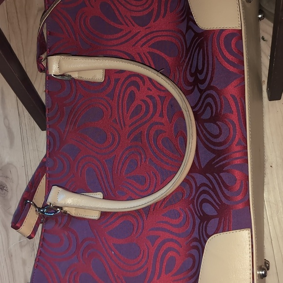 AVAILABLE - Diane Von Furstenberg Travel bag. - Picture 3 of 5